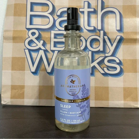 Bath & Body Works Lavender Vanilla Pillow Mist - Picture 2 of 5